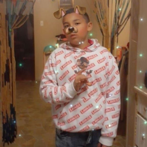 Meet your Posher, Alejandro - Picture 1 of 1